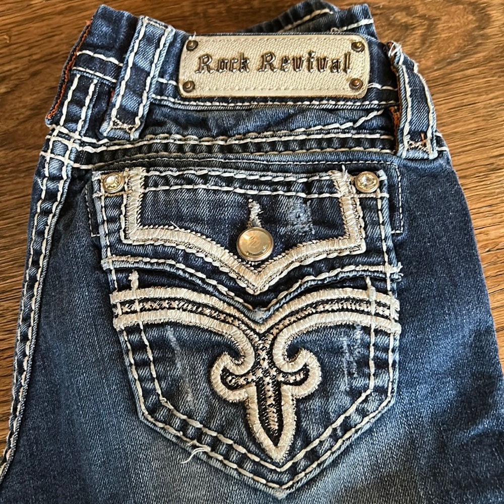 ❤️❤️HP❤️❤️Rock Revival Raven Straight Jeans